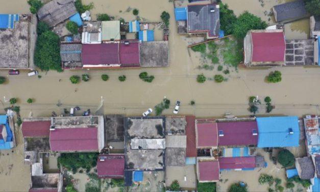 Enchentes na China são novo obstáculo na luta contra o vírus