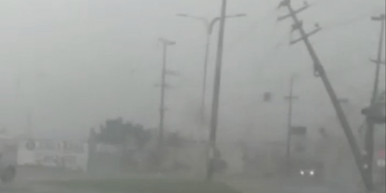 Tornado atinge bairros da capital do Maranhão