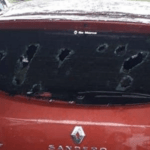 Granizo destrutivo destroça vidros de automóveis em SC