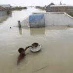 Inundações deixam um quarto de Bangladesh sob as águas