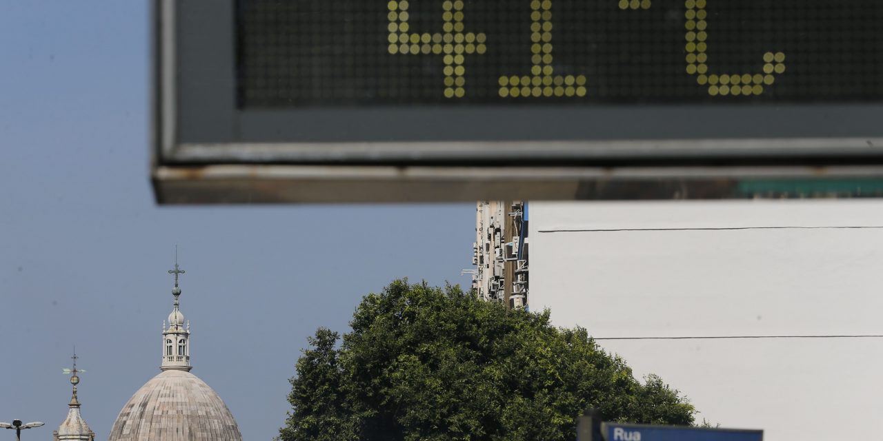 **ALERTA** Onda de calor extraordinária e histórica com recordes no Brasil