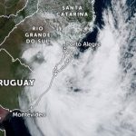 Ciclone trouxe falta de luz e alagamentos no Leste gaúcho