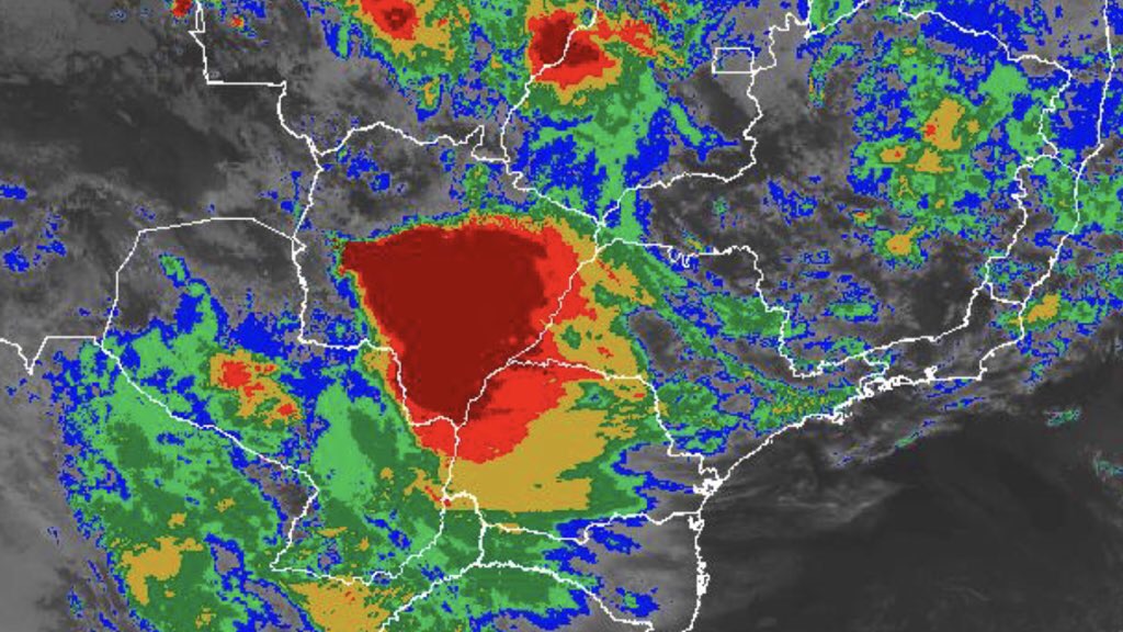 Chuva, temporais e frio em São Paulo e no Paraná