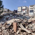 Terremoto e tsunami atingem Turquia e Grécia