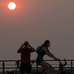 Rio Grande do Sul com céu de Cuiabá pela fumaça