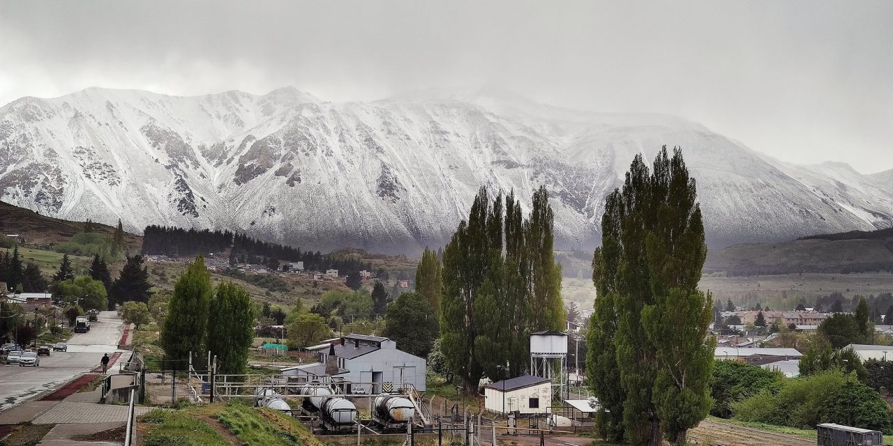 Ar polar a caminho do Sul do Brasil traz neve na Argentina