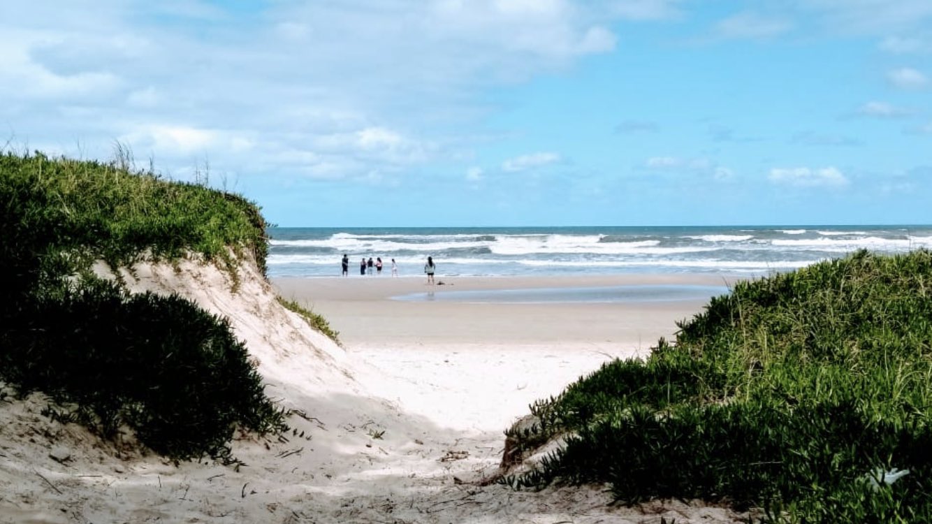 <span class="entry-title-primary">Veja a previsão do tempo para este domingo</span> <h2 class="entry-subtitle">Calor aumenta no Rio Grande do Sul durante a tarde </h2>