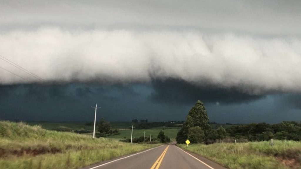 *ALERTA* Chuva localmente intensa e tempestades