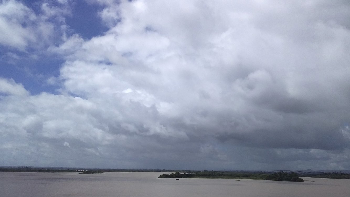 <span class="entry-title-primary">Veja a previsão do tempo para esta sexta-feira e o fim de semana</span> <h2 class="entry-subtitle">Tendência de elevação da temperatura e tardes mais quentes no Rio Grande do Sul </h2>
