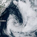 Tempestade subtropical Oquira se forma