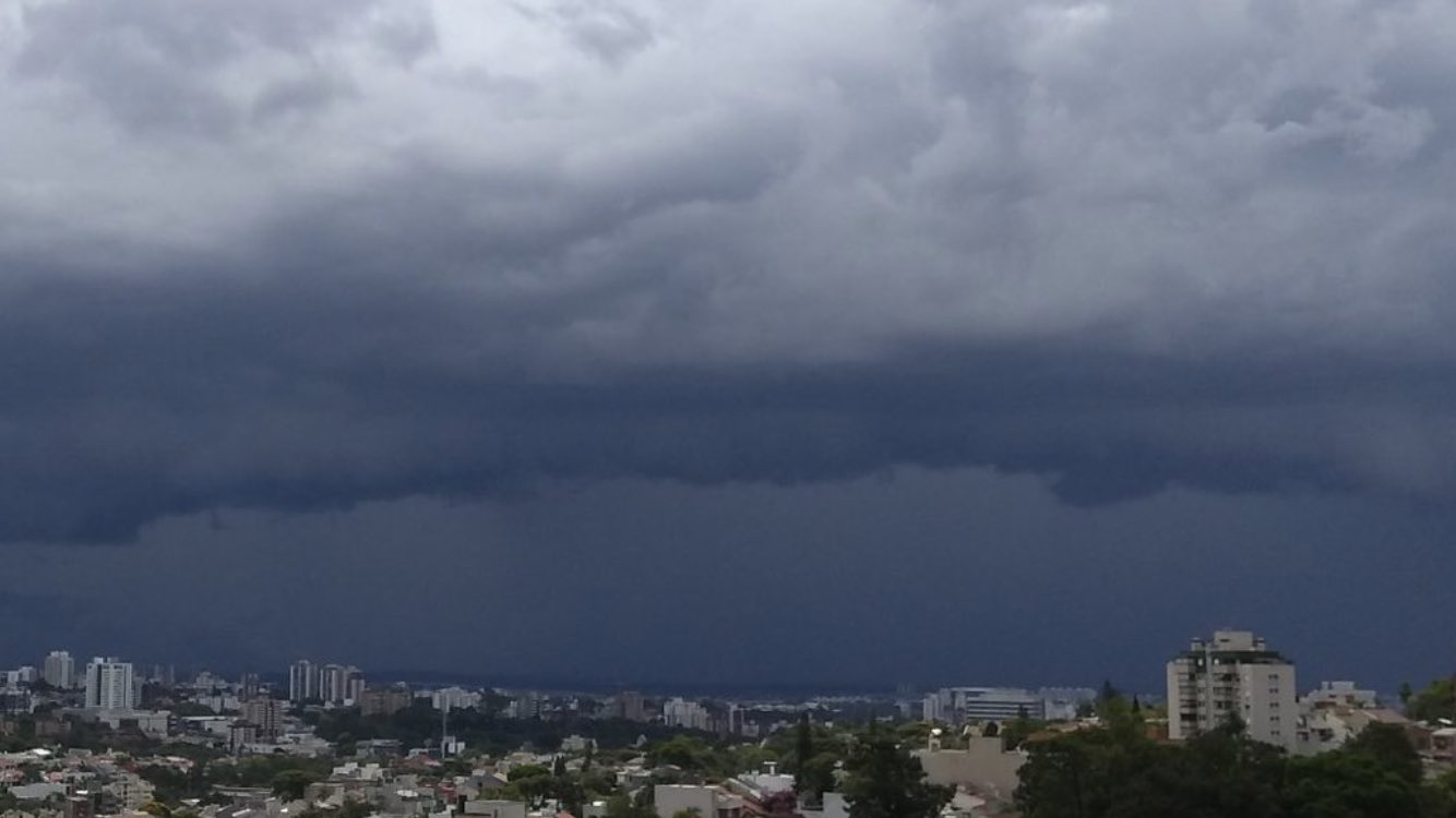 <span class="entry-title-primary">Veja a previsão do tempo para esta quarta-feira</span> <h2 class="entry-subtitle">Muita chuva em parte do Rio Grande do Sul </h2>