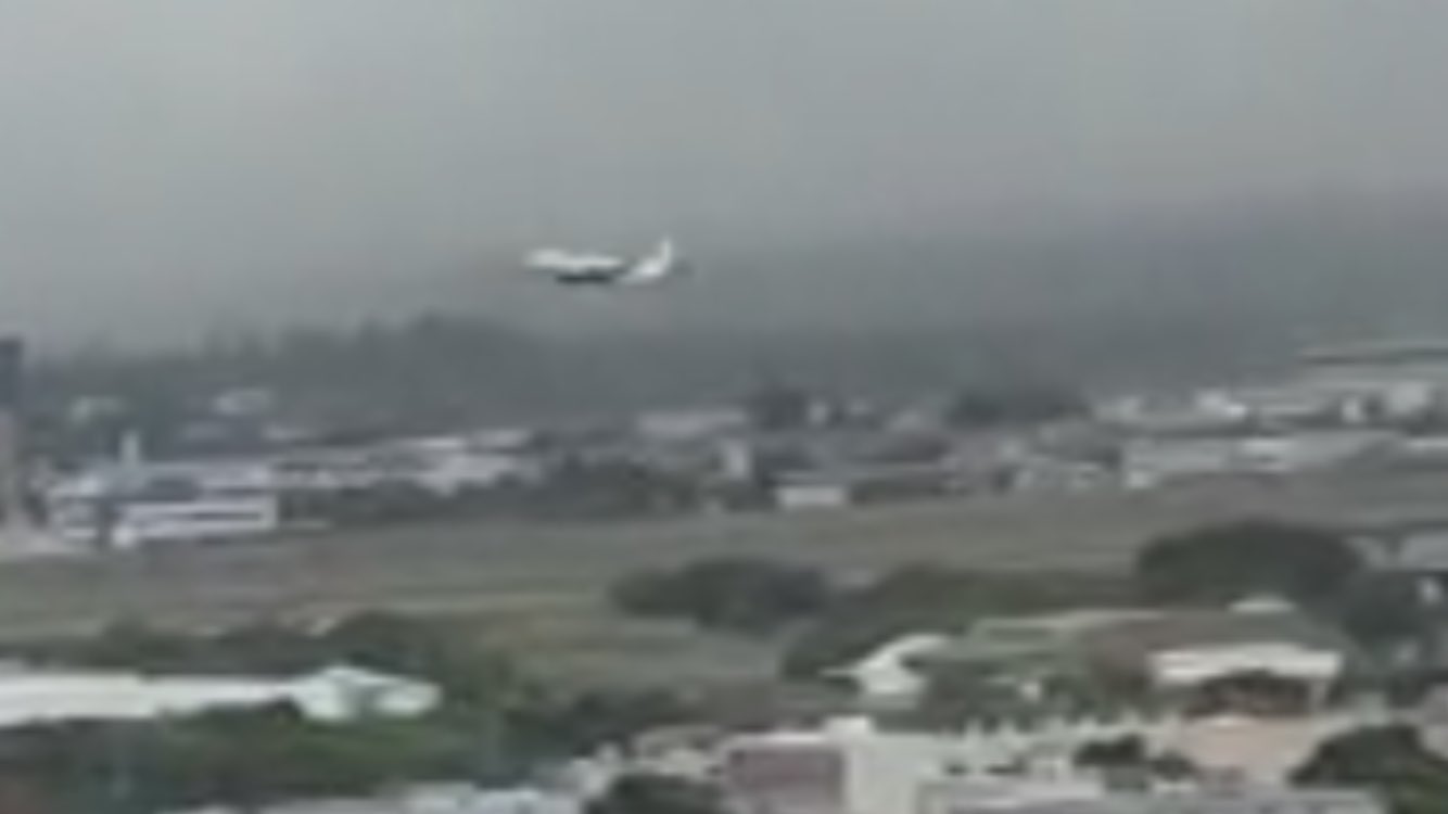 <span class="entry-title-primary">Vídeo registra vendaval e arremetida no Salgado Filho</span> <h2 class="entry-subtitle">Avião com a delegação do Grêmio arremeteu ao tentar pousar em Porto Alegre durante a tempestade </h2>
