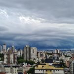 Um fim de semana de temporais