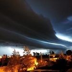 Temporais avançam pela Argentina