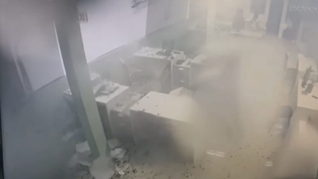 Câmeras registram downburst em Gravataí
