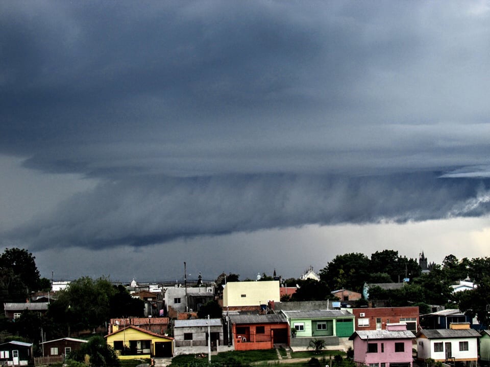 <span class="entry-title-primary">Risco de temporais volta a aumentar</span> <h2 class="entry-subtitle">Instabilidade hoje será maior da tarde para a noite no Rio Grande do Sul </h2>