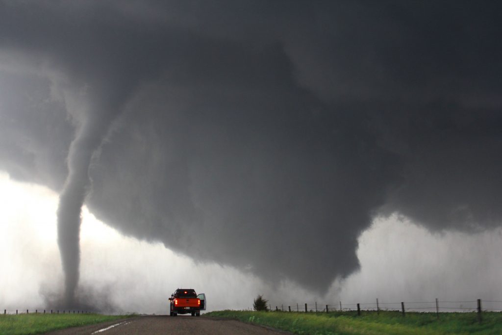 Grande onda de tornados atingirá os Estados Unidos