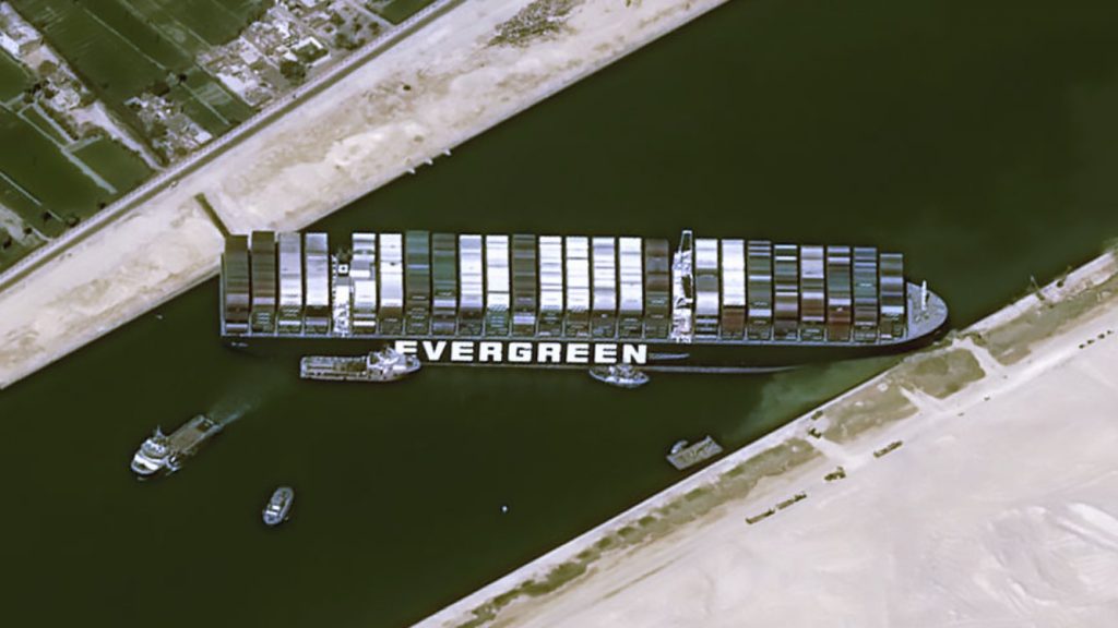 Airbus divulga imagens do navio e a crise em Suez