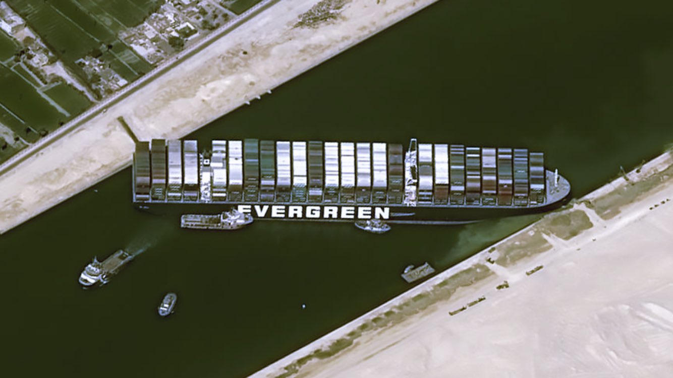 <span class="entry-title-primary">Airbus divulga imagens do navio e a crise em Suez</span> <h2 class="entry-subtitle">Navio obstrui passagem estratégica e ameaça comprometer comércio internacional de mercadorias </h2>