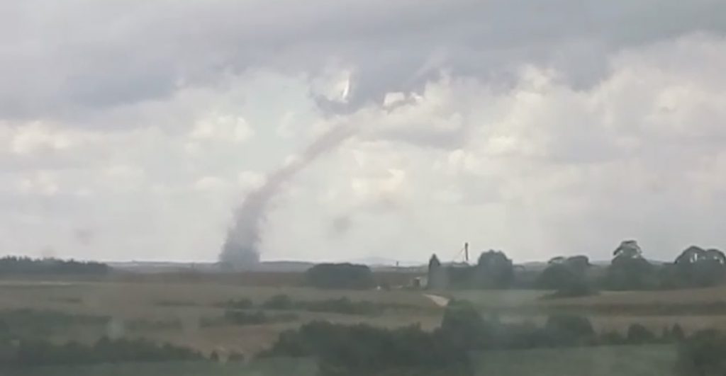 Tornado é registrado no interior do Paraná
