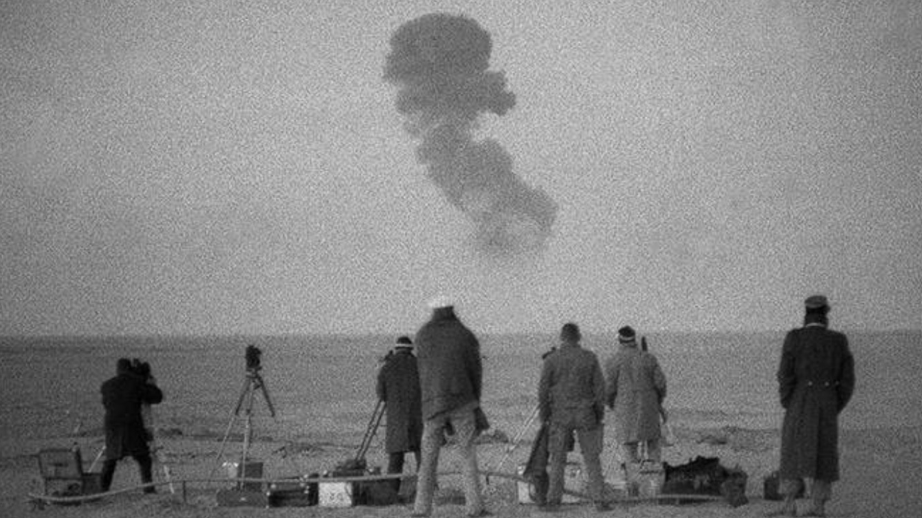 <span class="entry-title-primary">Contaminação de bombas atômicas chega à Europa pelo vento</span> <h2 class="entry-subtitle">França realizou testes nucleares no Saara e radiação agora chega ao país com a poeira do deserto </h2>