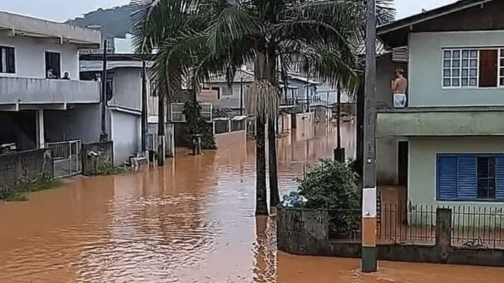Chuva muito acima da média no Nordeste de Santa Catarina