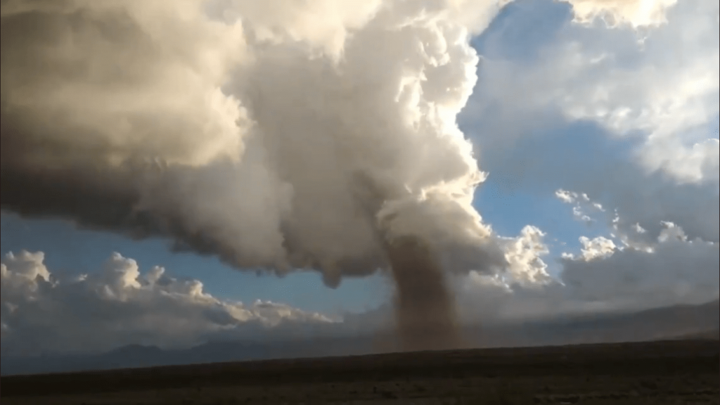 Tornado surpreende na Argentina