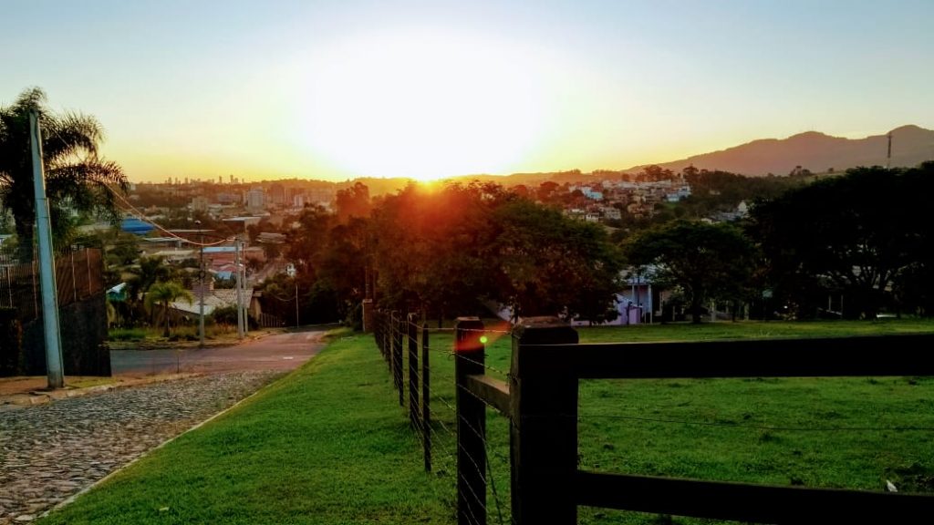 Veja a previsão do tempo para esta sexta-feira (23/4)