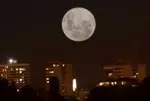 Veja as imagens da primeira Superlua de 2021