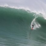 Ciclone Potira traz ondas enormes em Santa Catarina
