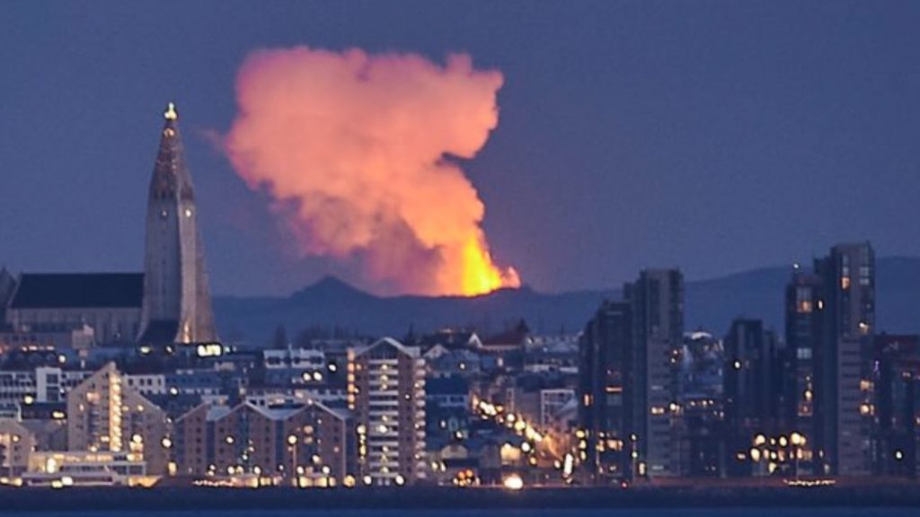 Vulcão na Islândia traz imagens incríveis