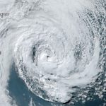 Ciclone na costa chama atenção do mundo e suscita polêmica