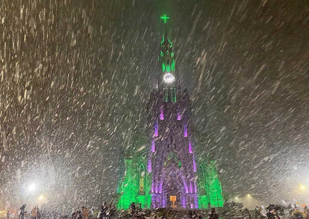 Neve veio muito forte, fez história e encantou