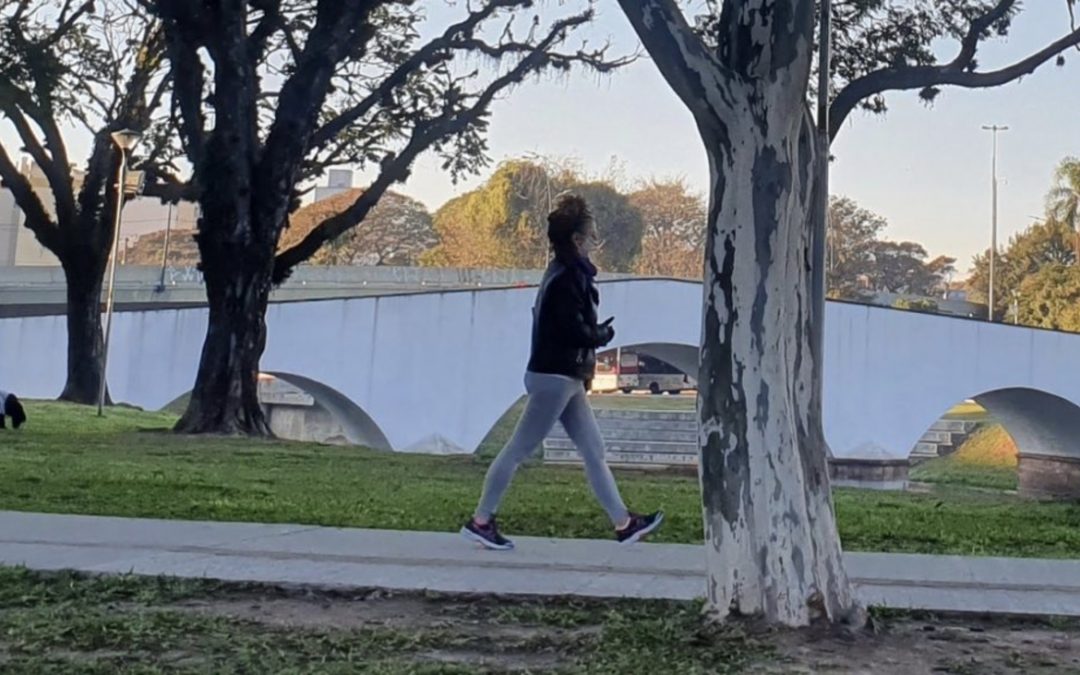 Porto Alegre registra mínima do ano e Canoas tem 0°C Amanhecer de hoje foi o mais frio do ano até agora em algumas estações meteorológicas da Grande Porto Alegre e houve mais uma vez formação de geada