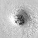 O olho do ciclone Felícia