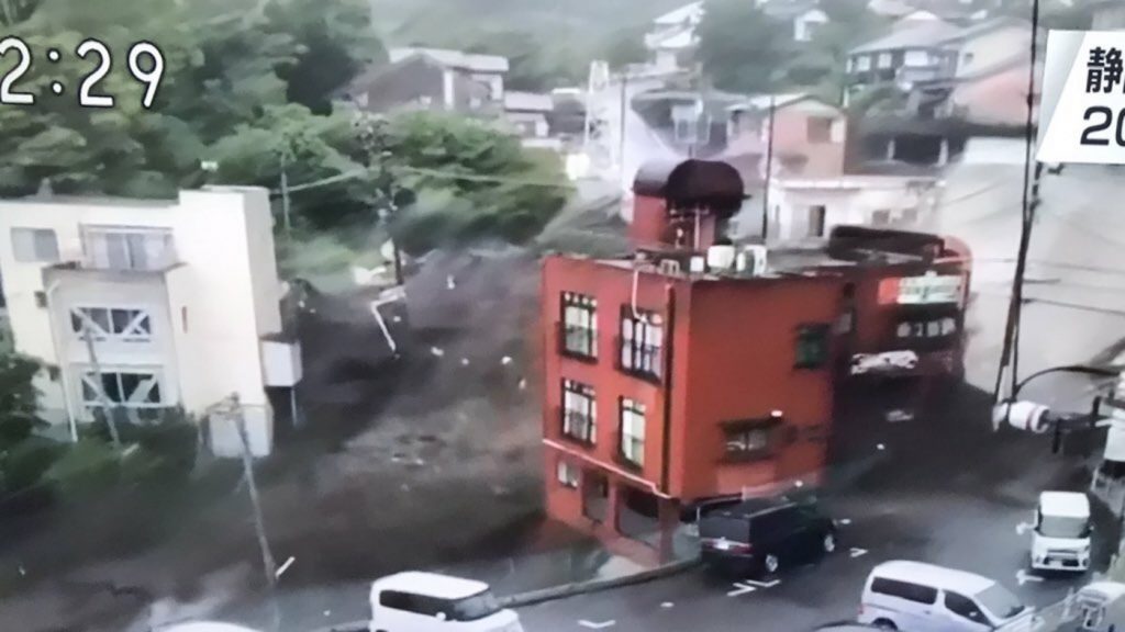 Deslizamentos no Japão trazem imagens que lembram o tsunami de 2011