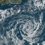 Ciclone Raoni chega ao litoral do Rio de Janeiro e é rebaixado