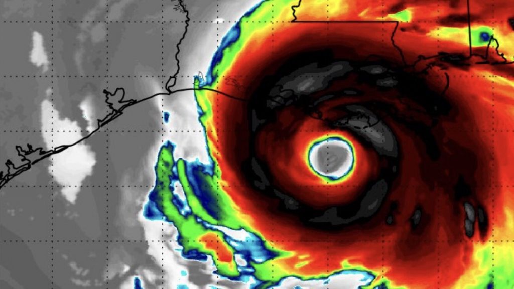 Furacão monstro a caminho dos Estados Unidos