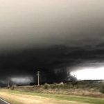 Temporais causam destruição na Argentina