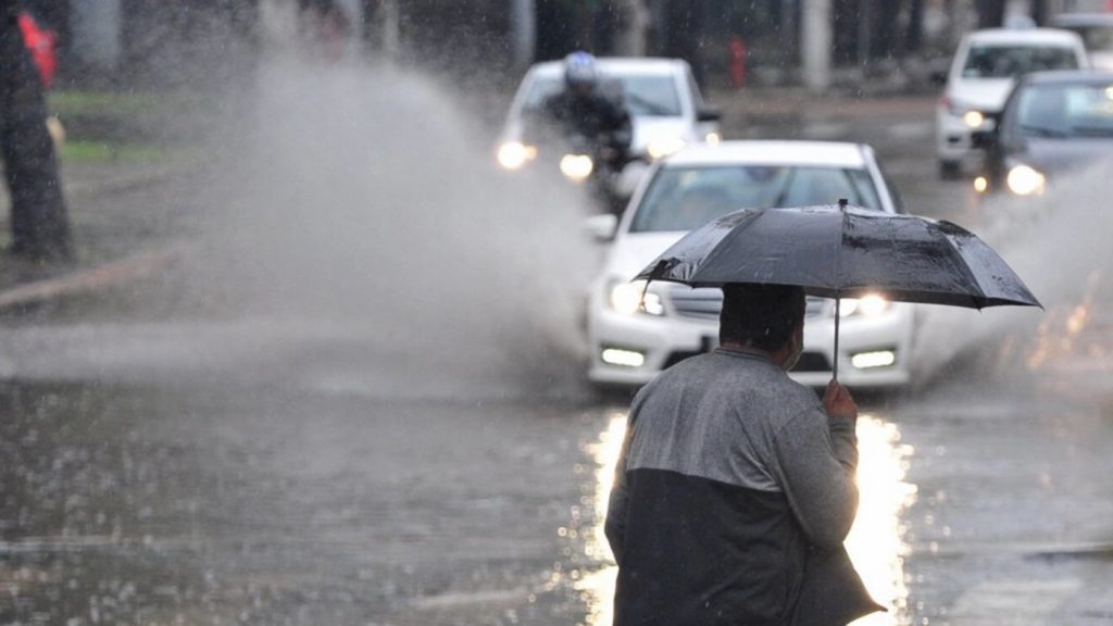 Chuva supera 100 mm em Porto Alegre e no interior gaúcho