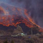 Erupção do vulcão entra em nova fase com emissão de muita lava