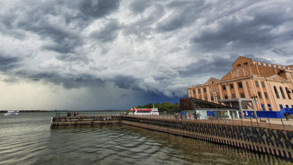 Instabilidade e chuva com raios vão marcar os próximos dias