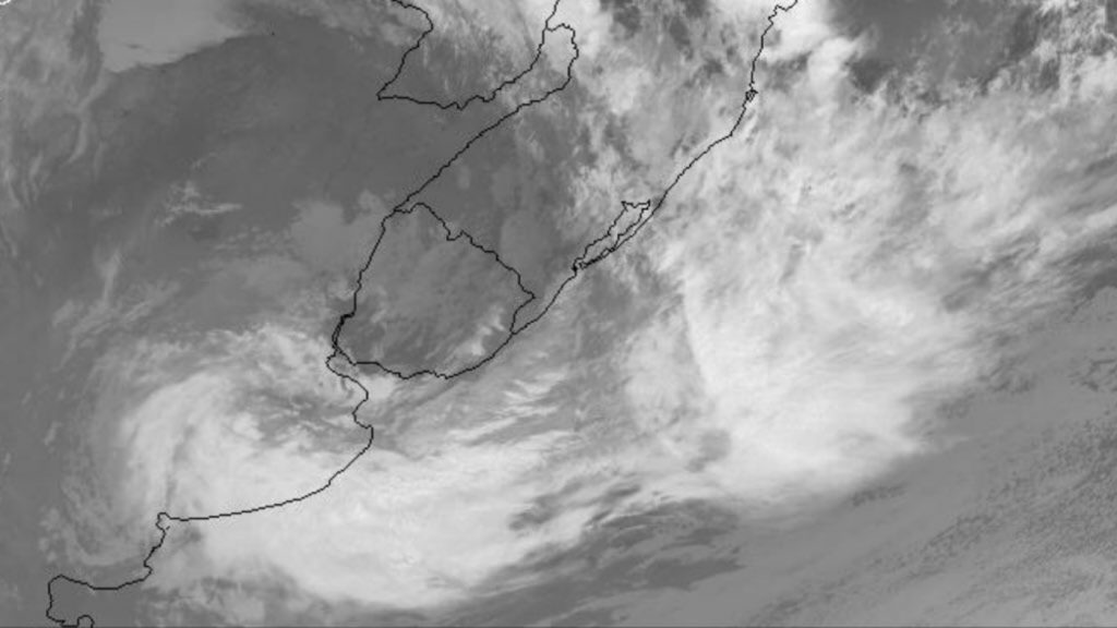 Ciclone extratropical se forma na Argentina e traz vento forte