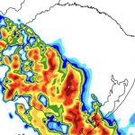 Domingo deve terminar com fortes temporais de chuva, raios, granizo e vento