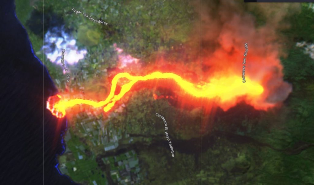 Imagens de satélite mostram chegada da lava do vulcão ao Atlântico
