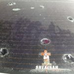 Granizo perfura vidros de automóveis em temporais na Argentina