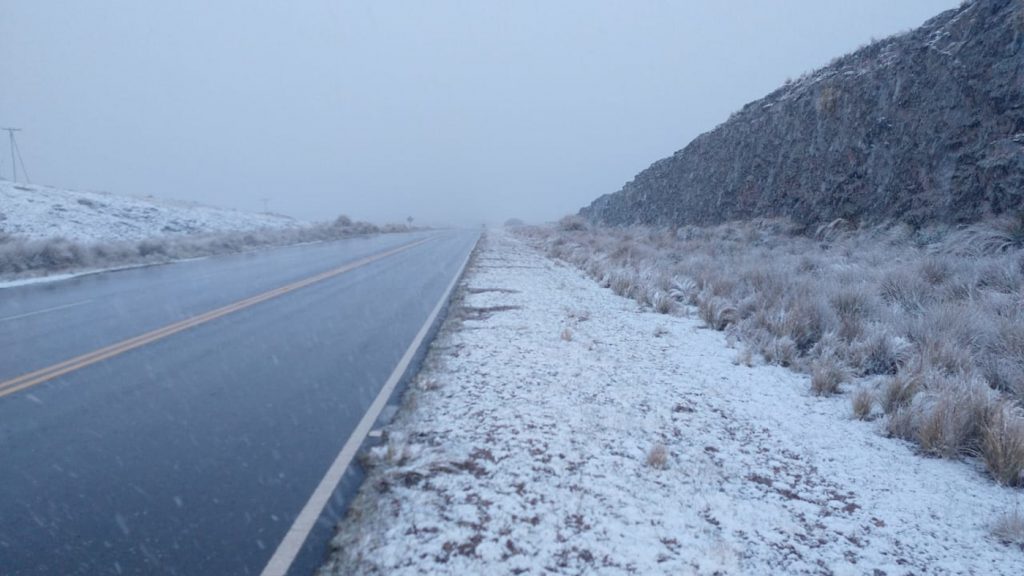 Está nevando no Centro da Argentina