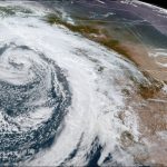 Duplo ciclone bomba e rio atmosférico extremo atingem o Oeste dos EUA