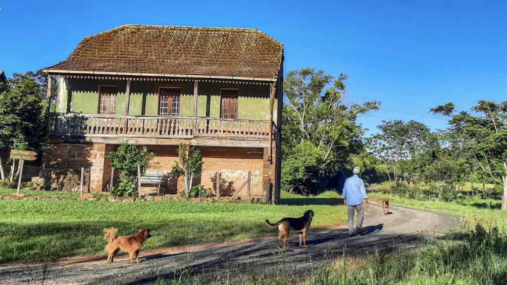 Confira a previsão do tempo para hoje e amanhã (20/10/2021)