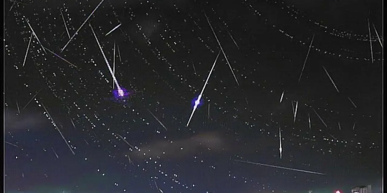 <span class="entry-title-primary">Chuva de meteoros Oriônidas dá espetáculo no céu</span> <h2 class="entry-subtitle">Chuva anual de meteoros foi registrada na madrugada de hoje pelo observatório Heller e Jung, da cidade de Taquara, no Rio Grande do Sul</h2>